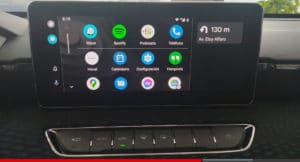 Modelos Ambacar con conectividad CarPlay y Android Auto
