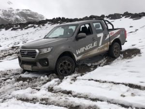 Cayambe aventuras con tracción total, en la Wingle 7